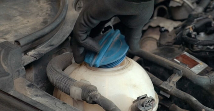 VW CADDY -auton Termostaatti: tee se itse -korjaamokäsikirja