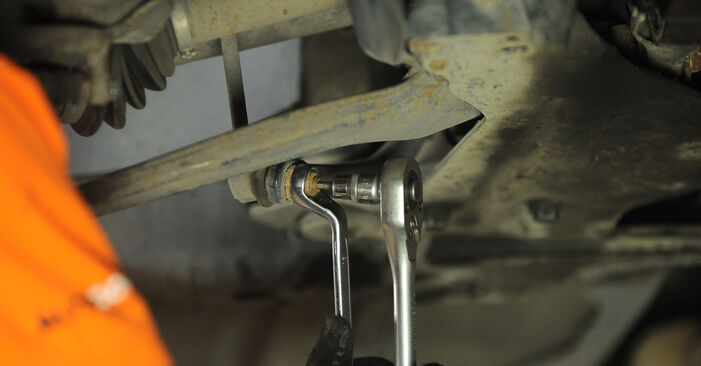 Wie schmierig ist es, selber zu reparieren: Koppelstange beim Peugeot 406 Coupe 2.2 HDI 2003 wechseln – Downloaden Sie sich Bildanleitungen