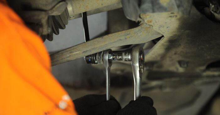 Replacing Anti Roll Bar Links on Peugeot 406 Estate 1997 2.0 HDI 110 by yourself