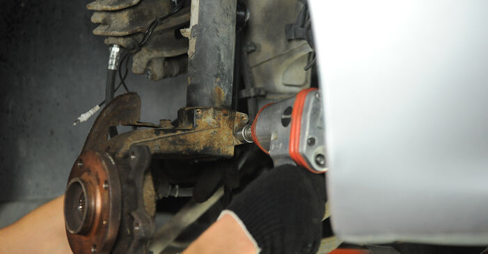 Cambio Cuscinetto Ruota posteriore e anteriore su PEUGEOT 206 1.4 2014. Questo manuale d'officina gratuito ti aiuterà a farlo da solo