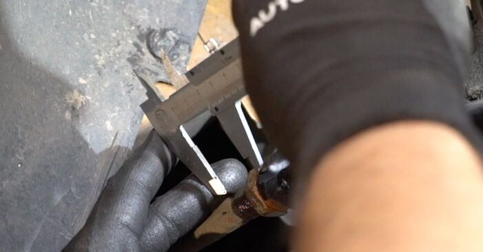 DIY replacement of Track Rod End on PEUGEOT 301 1.6 HDI 90 2013 is not an issue anymore with our step-by-step tutorial