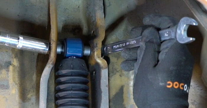 Sustitución de Amortiguadores en un Peugeot 207 SW 1.4 16V 2009: manuales de taller gratuitos