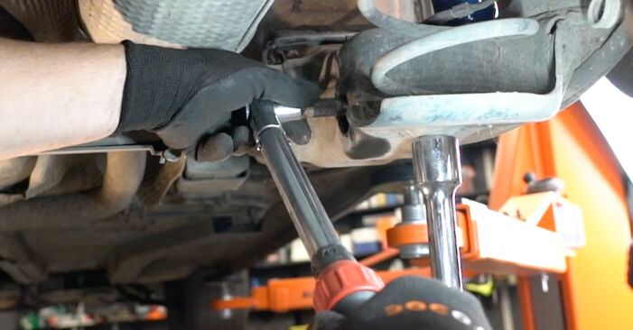 Vanskelighetsgrad: Bytte av Støtdemper på Peugeot 207 SW 1.6 HDi 2013 – last ned illustrert veiledning
