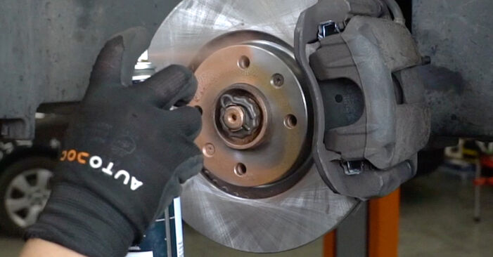 Substituir Rulment roata PEUGEOT RCZ Coupe 1.6 THP 270 2012 - tutorialul online