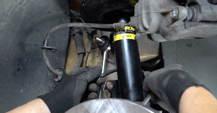Schimbare Rulment roata Peugeot 307 cc 3b 1.6 16V 2005: manualele de atelier gratuite