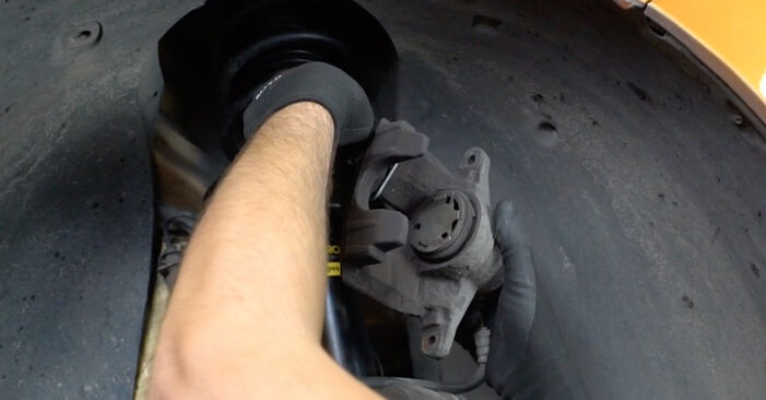Wie kompliziert ist es, selbst zu reparieren: Bremsscheiben am Peugeot Partner Tepee 1.6 HDi 16V 2014 ersetzen – Laden Sie sich illustrierte Wegleitungen herunter