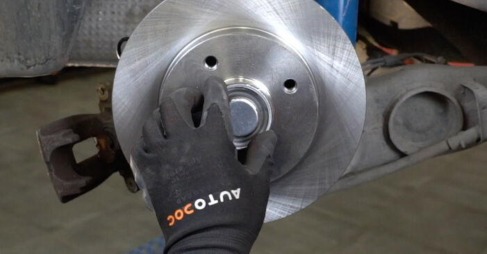 Wie lange benötigt das Auswechseln der Teile: Bremsscheiben beim Peugeot 307 CC 2004 - Detailliertes PDF-Tutorial