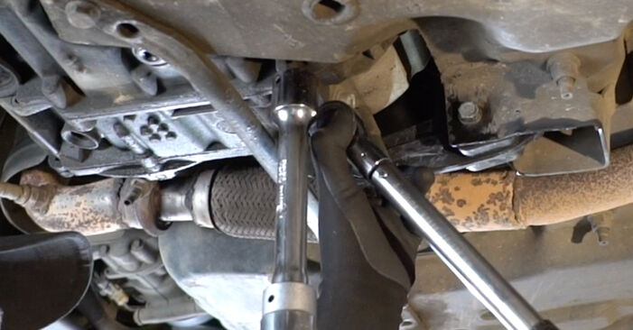Стъпка по стъпка препоруки за самостоятелна смяна на Peugeot 207 SW 2013 1.6 16V RC Окачване на двигателя