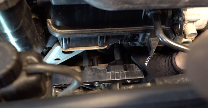 Wie lange benötigt das Auswechseln der Teile: Zündkerzen beim Mercedes S124 1993 - Detailliertes PDF-Tutorial