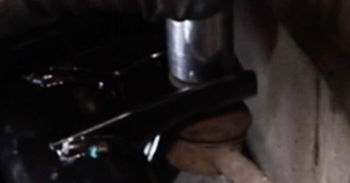 Wie kompliziert ist es, selbst zu reparieren: Stoßdämpfer am SEAT Alhambra 7N 2.0 TDI 2016 ersetzen – Laden Sie sich illustrierte Wegleitungen herunter