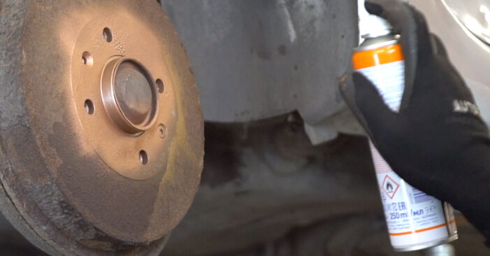 How to remove CITROËN XANTIA 1.9 DT 2002 Wheel Bearing - online easy-to-follow instructions
