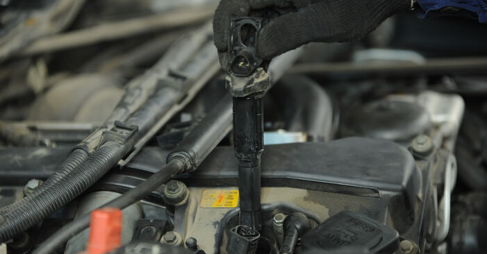 Vanskelighetsgrad: Bytte av Tennplugger på BMW E91 320i 2.0 2010 – last ned illustrert veiledning