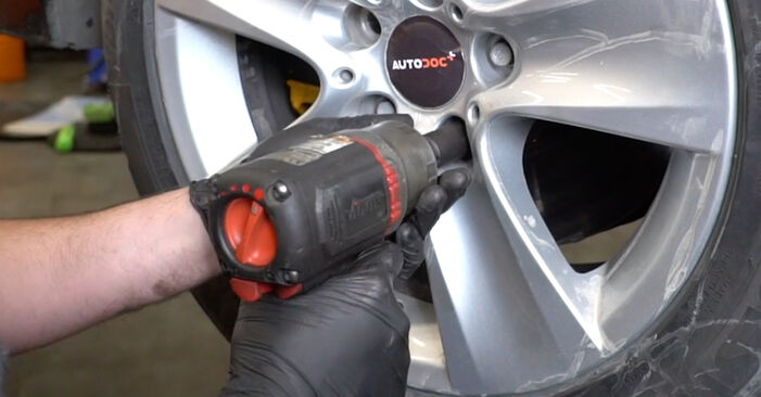 Changing of Track Rod End on BMW E64 2005 won't be an issue if you follow this illustrated step-by-step guide
