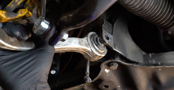 BMW 6 SERIES 645 Ci Wheel Bearing replacement: online guides and video tutorials