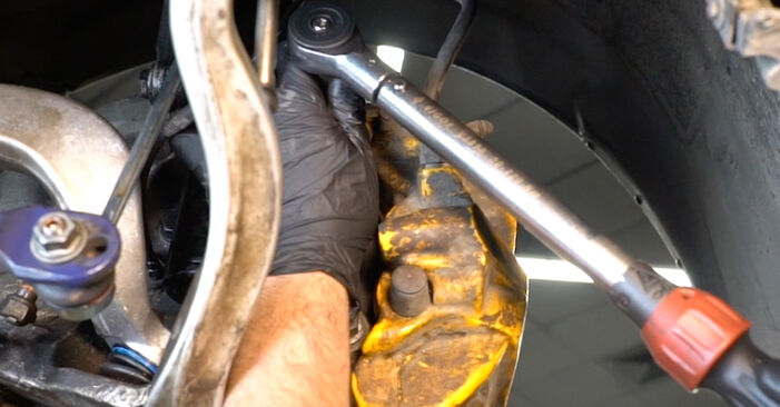 Changing Wheel Bearing on BMW 6 Coupe (E63) 650 i 2007 by yourself