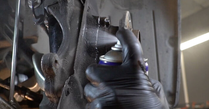 BMW 5 SERIES Roulement de roue manuel d'atelier pour remplacer soi-même