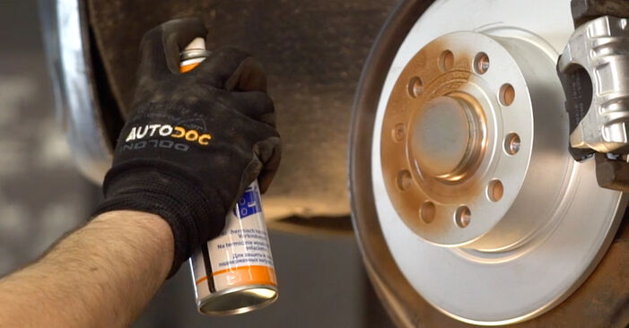 DIY replacement of Brake Pads on VW PASSAT (3A2, 35I) 2.0 1992 is not an issue anymore with our step-by-step tutorial