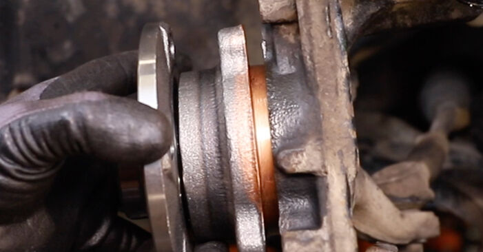 Changing of Wheel Bearing on Seat Toledo 3 2006 won't be an issue if you follow this illustrated step-by-step guide