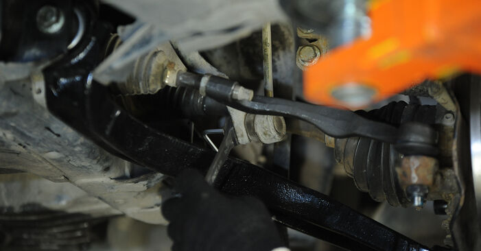 Wie schmierig ist es, selber zu reparieren: Koppelstange beim VW T5 1.9 TDI 2009 wechseln – Downloaden Sie sich Bildanleitungen