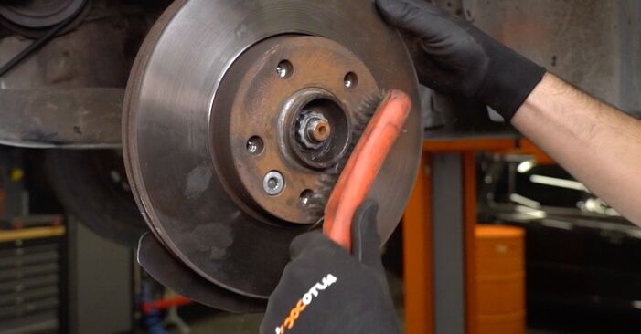 Step-by-step recommendations for DIY replacement VW Multivan T6 2018 2.0 TDI 4motion Brake Discs