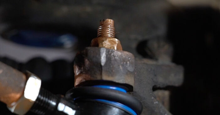 Step-by-step recommendations for DIY replacement Citroën Berlingo M 2009 1.4 i Wheel Bearing