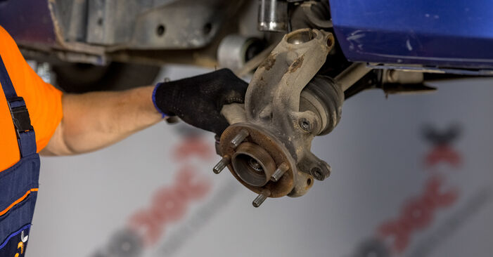 Ford Fiesta Mk5 Kastenwagen 1.6 TDCi 2009 Radlager wechseln: wie schwer ist es, selbst zu reparieren - Downloaden Sie sich illustrierte Anleitungen