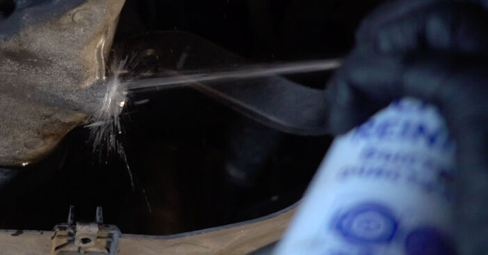 Cómo reemplazar Filtro de Aceite en un HONDA JAZZ IV (GK) 1.3 2014 - manuales paso a paso y guías en video