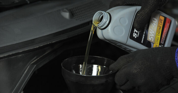How to change Oil Filter on HONDA HR-V (GH) 2011 - tips and tricks
