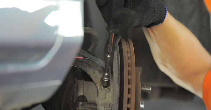 Comment changer Roulement de roue sur HONDA CR-V - trucs et astuces