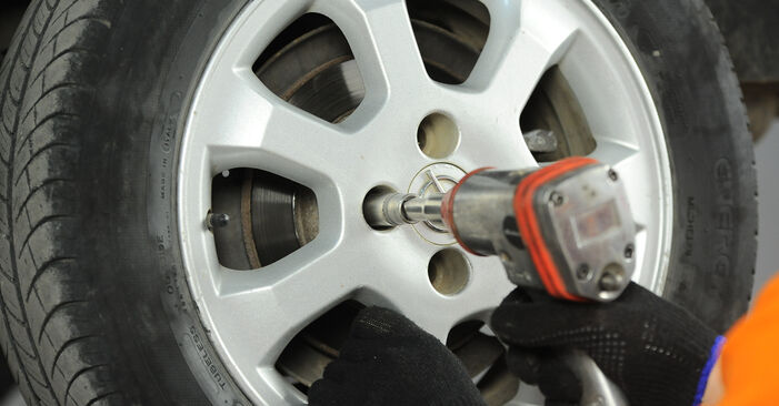 Bremsbeläge Opel Meriva B 1.3 CDTI (75) 2012 wechseln: Kostenlose Reparaturhandbücher