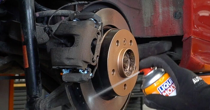 Hvordan man udskifter Bremseklodser på BMW 7 SERIES: hent PDF manualer og video instruktioner