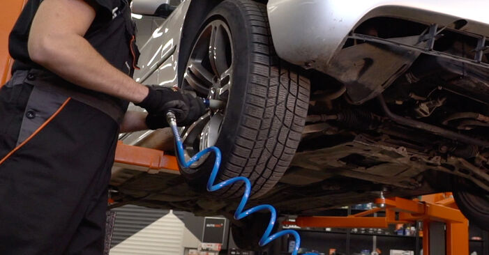 BMW E86 M 2008 Bremsscheiben wechseln: Gratis Reparaturanleitungen
