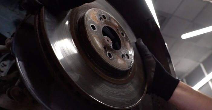 How to change Brake Discs on HONDA ACCORD VIII Estate 2020 - tips and tricks