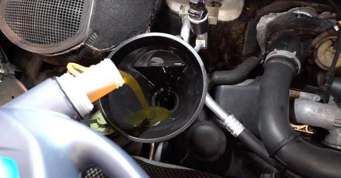 Zamenjajte Oljni filter na VW TRANSPORTER sami
