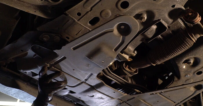 Come sostituire Filtro olio motore FIAT PUNTO (199) 1.4 Natural Power 2013 - manuali passo passo e video guide