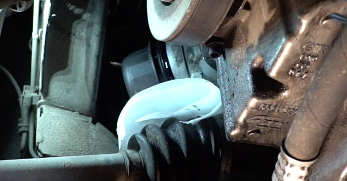 FIAT DUCATO 130 Multijet 2,3 D Oil Filter replacement: online guides and video tutorials