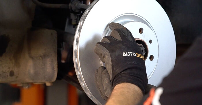 FIAT DOBLO Platform/Chassis (263) 1.3 D Multijet 2012 Brake Discs replacement: free workshop manuals