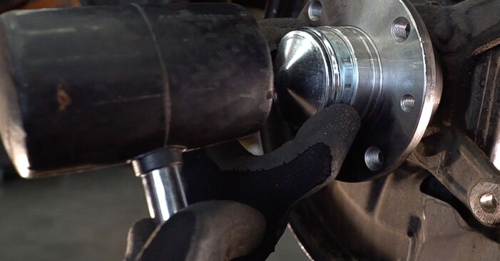 How to replace Wheel Bearing on FIAT QUBO (225) 2013: download PDF manuals and video instructions