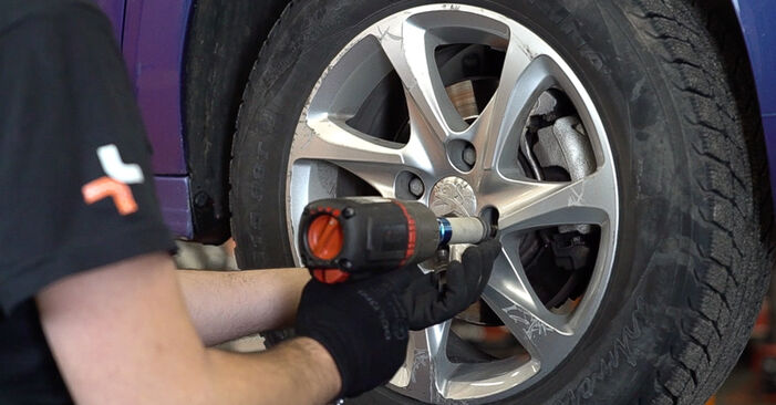Смяна на Peugeot 206+ 1.1 2011 Свързваща щанга: безплатни наръчници за ремонт
