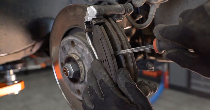 PEUGEOT 206 1.6 Brake Discs replacement: online guides and video tutorials