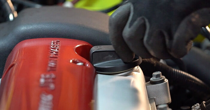 Wie kompliziert ist es, selbst zu reparieren: Ölfilter am Alfa Romeo 159 939 1.9 JTS (939AXA1B) 2011 ersetzen – Laden Sie sich illustrierte Wegleitungen herunter
