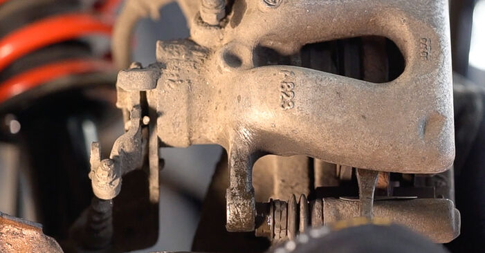 Wie schmierig ist es, selber zu reparieren: Radlager beim Alfa Romeo 159 939 1.9 JTS (939AXA1B) 2011 wechseln – Downloaden Sie sich Bildanleitungen