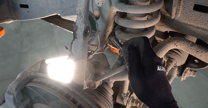 Vanskelighetsgrad: Bytte av Stabilisatorstag på Toyota Hilux N30 3.0 D 4WD (KUN26) 2011 – last ned illustrert veiledning