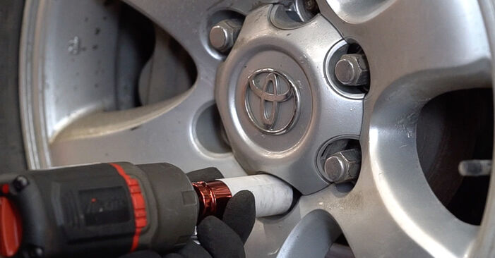 2017 Toyota Hilux VIII wymiana Drążek skrętny: darmowe instrukcje warsztatowe