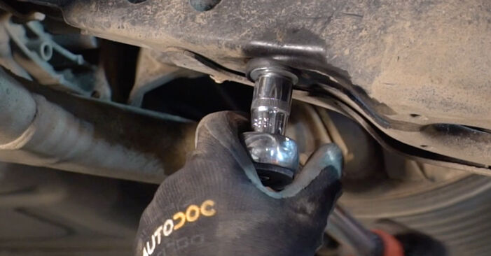 TOYOTA RAV4 2.2 D 4WD (ALA49) Anti Roll Bar Links replacement: online guides and video tutorials