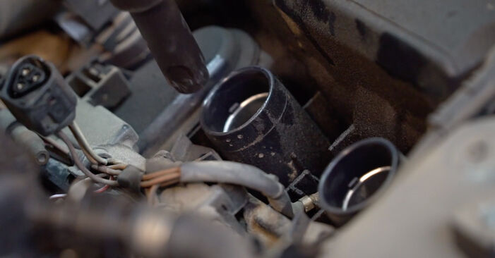 Jak wymienić Świeca zapłonowa w BMW Z4 Roadster (E89) 2013 - wskazówki i porady