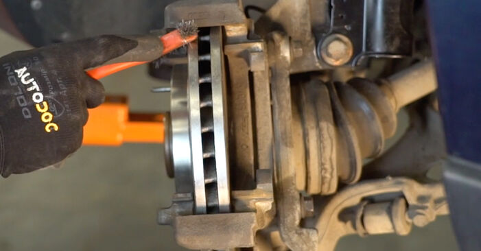 Replacing Brake Pads on Volvo v70 1 1999 2.5 TDI by yourself