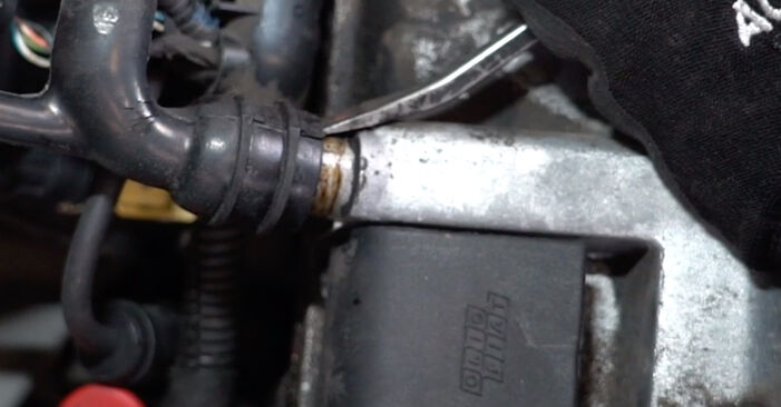 How to remove FIAT DOBLO 1.3 JTD 16V 2004 Spark Plug - online easy-to-follow instructions