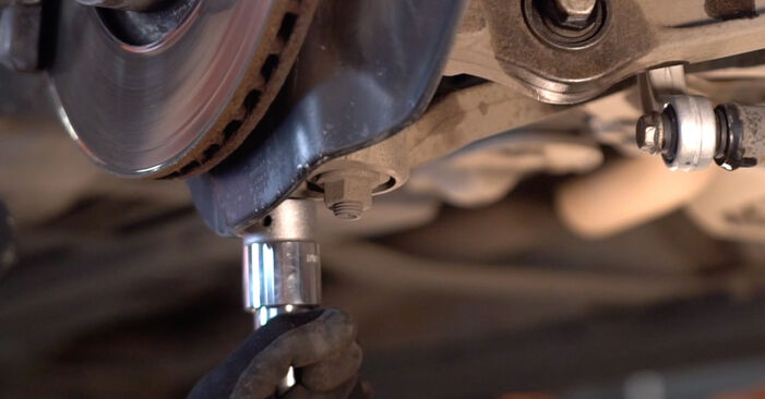 Replacing Anti Roll Bar Links on Audi A6 C6 Avant 2008 3.0 TDI quattro by yourself