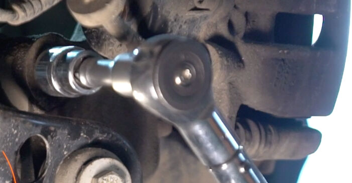Replacing Shock Absorber on Audi A6 C6 Avant 2008 3.0 TDI quattro by yourself